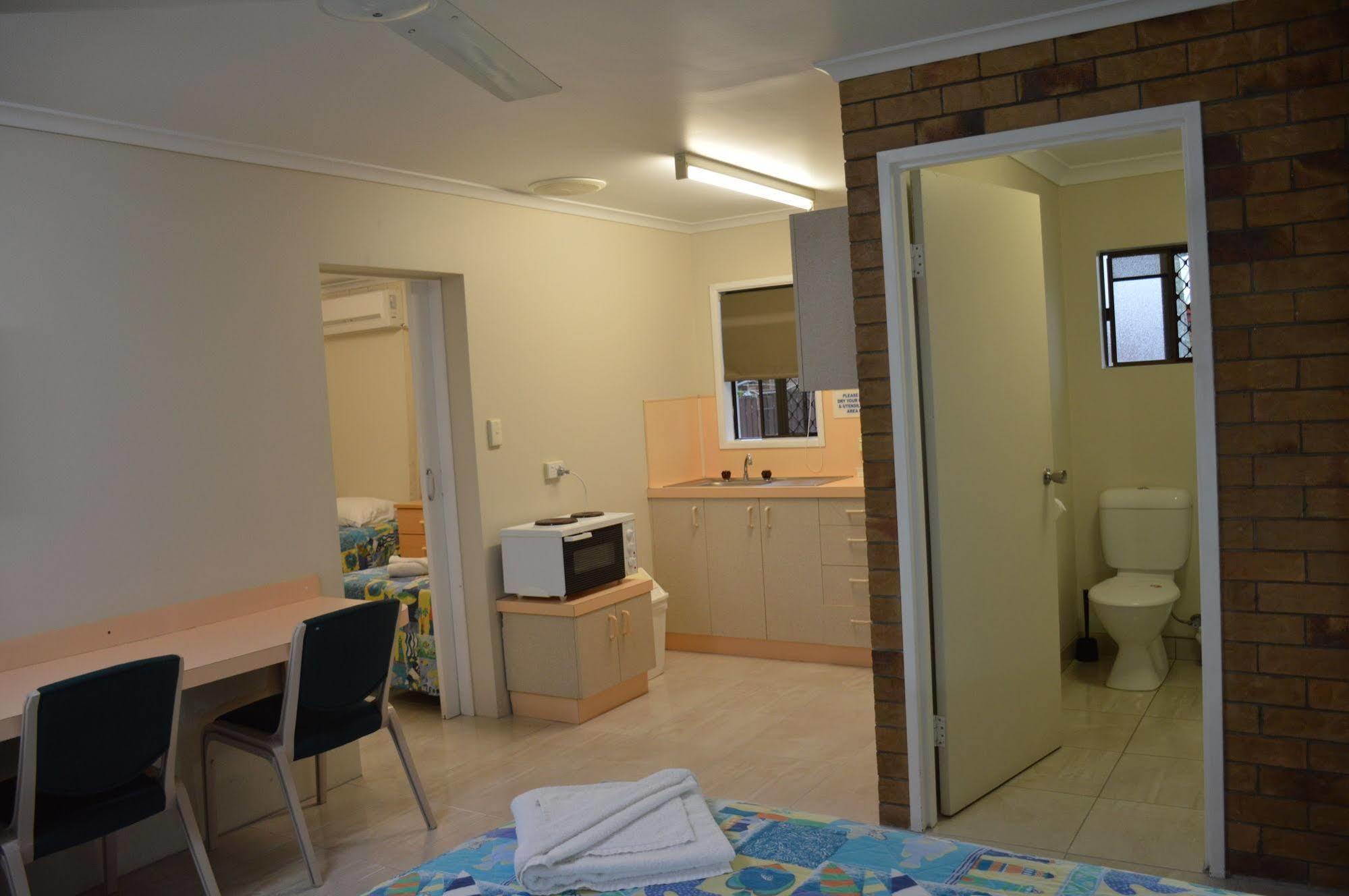 Rover Holiday Units Mackay Extérieur photo