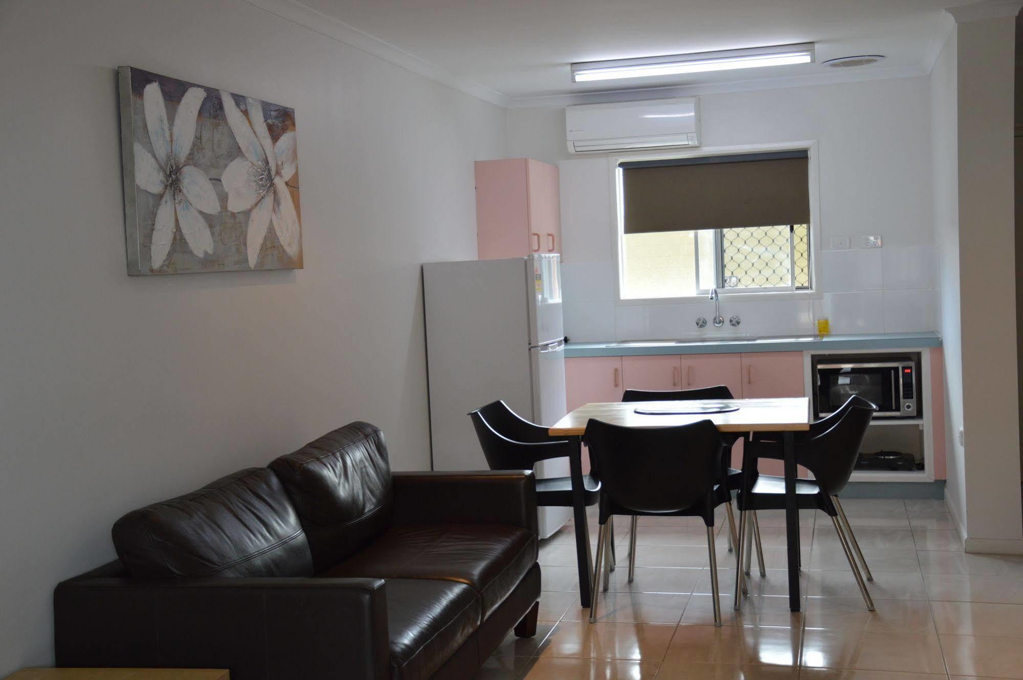 Rover Holiday Units Mackay Extérieur photo