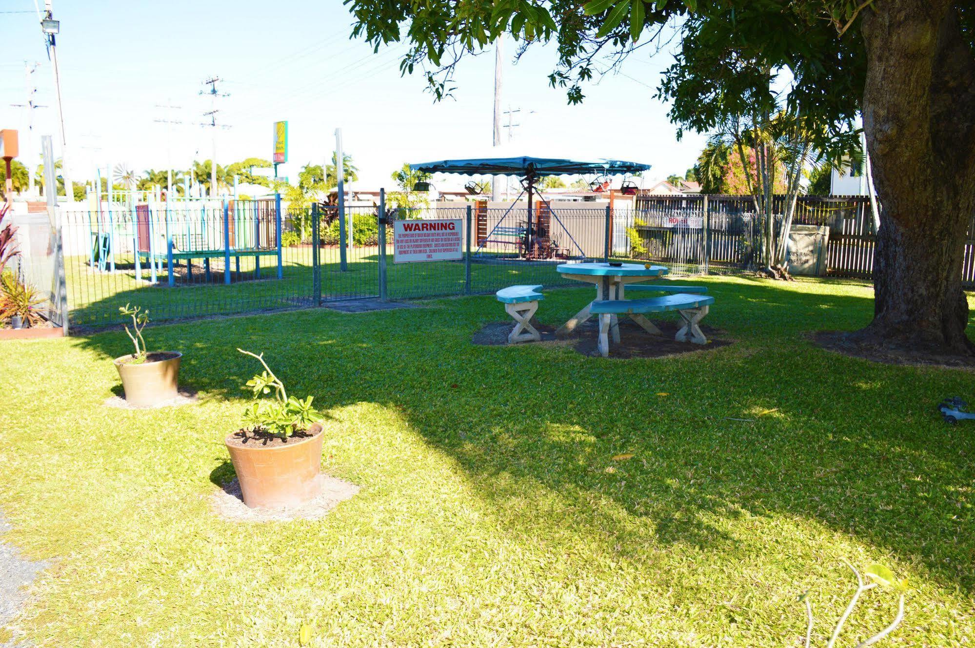 Rover Holiday Units Mackay Extérieur photo